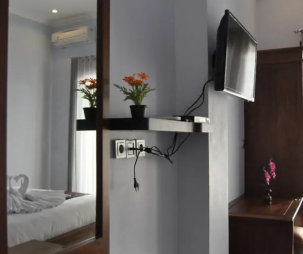 Pradana Luxury Hotel Batununggul